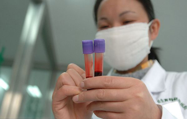 新疆揭秘：DNA亲子鉴定全过程 